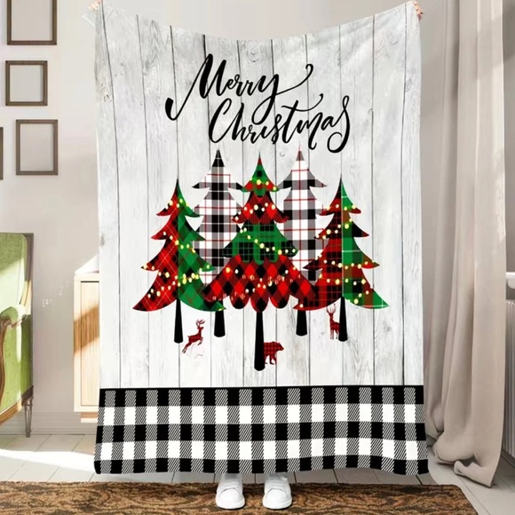 Merry Christmas Buffalo Plaid Tree Throw - Picture 3 of 4